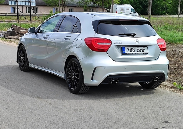 Mercedes-Benz Klasa A cena 62999 przebieg: 190000, rok produkcji 2012 z Marki małe 106